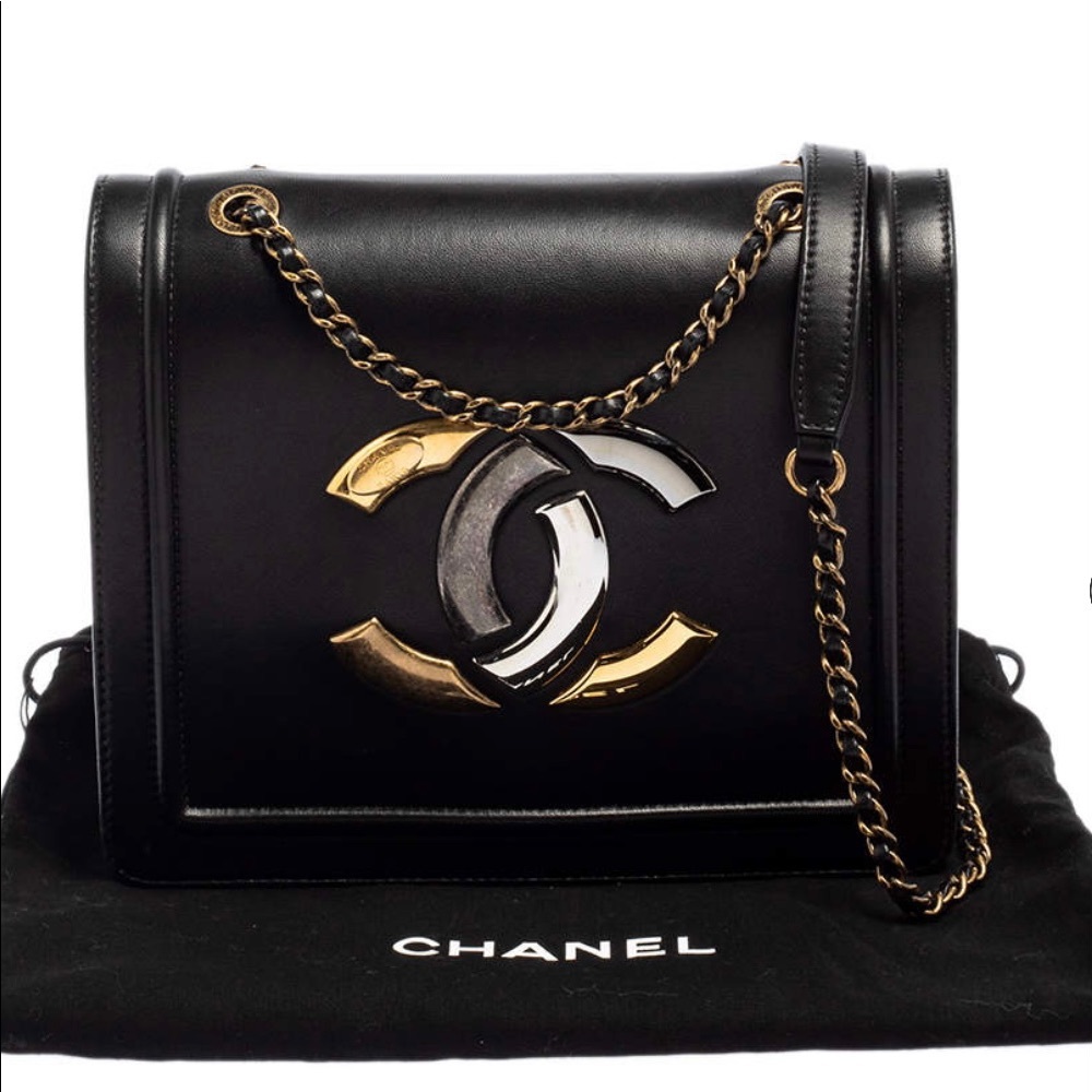 Chanel 2017 crossbody bag.